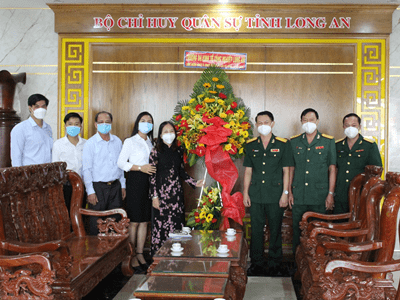 Trường DLA thăm Bộ chỉ huy Quân sự tỉnh Long An nhân ngày Quân đội nhân dân Việt Nam 22-12