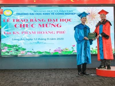 HƯỚNG DẪN - Nghi thức trao bằng Tốt nghiệp 2022 dành cho tân cử nhân, tân kỹ sư