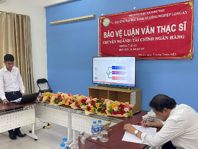 Bảo vệ thành công luận văn Thạc sĩ ngành Tài chính Ngân hàng