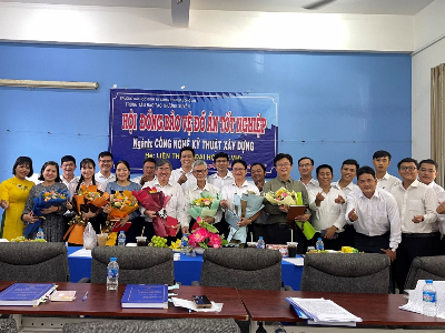 Trung tâm Đào tạo thường xuyên: Tổ chức bảo vệ đồ án tốt nghiệp cho học viên chuyên ngành Công nghệ kỹ thuật xây dựng