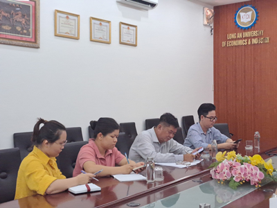 Trường DLA gặp và trao đổi cùng Sacombank Long An