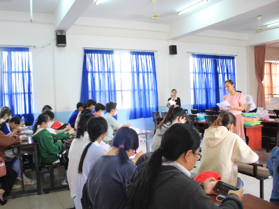 Trường DLA tập huấn Tiếp sức mùa thi năm 2023 