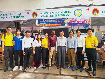 Trường DLA tham gia Ngày hội việc làm tỉnh Long An năm 2024 