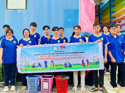 Đoàn Trường Đại học Kinh tế Công nghiệp Long An tổ chức Ngày Chủ nhật xanh đồng loạt toàn quốc lần VI 