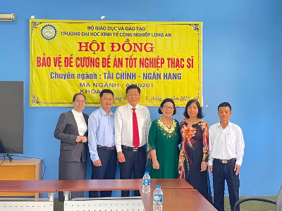 Bảo vệ đề cương Đề án tốt nghiệp thạc sĩ chuyên ngành Tài chính Ngân hàng